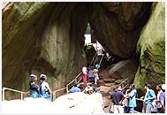 Eddakal Cave 